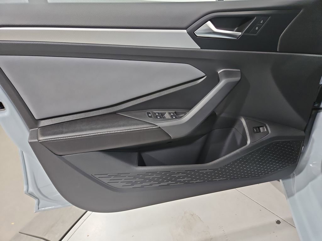 New 2026 Volkswagen Jetta SE image 10