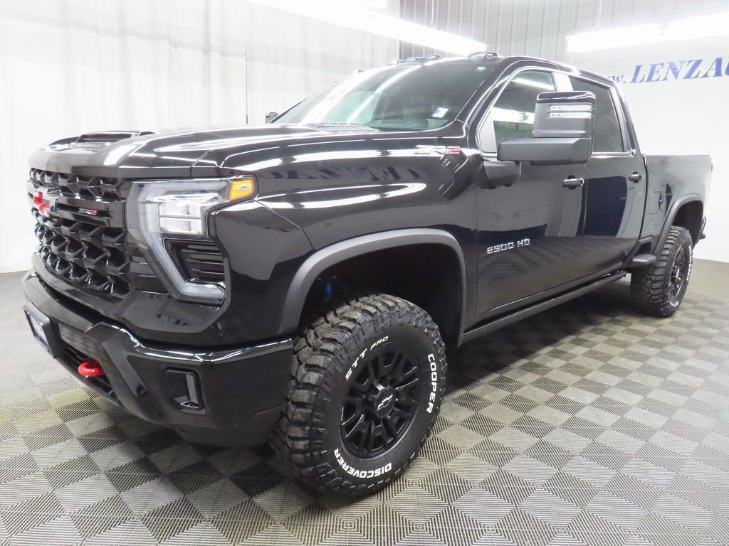 Used 2024 Chevrolet Silverado 2500 ZR2 w/ Technology Package image 6