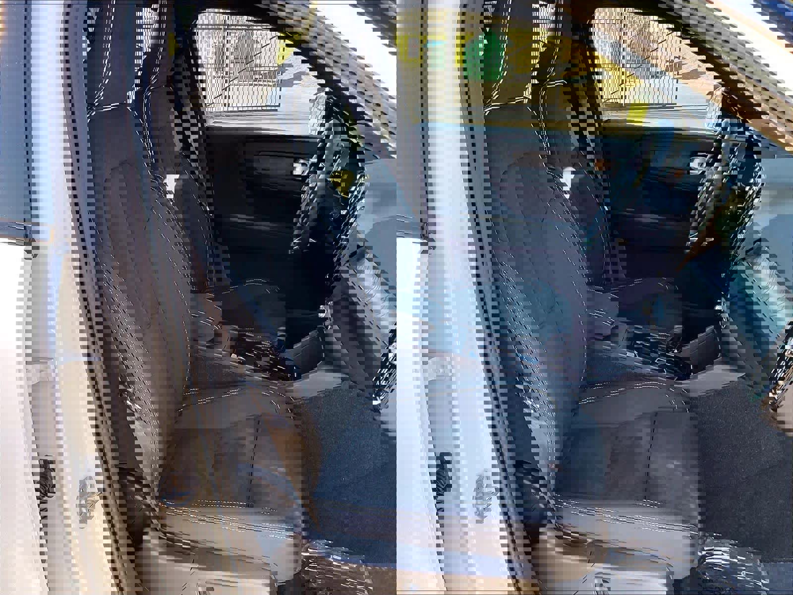 Used 2023 Volvo XC40 Recharge Ultimate w/ Protection Package Premier image 10