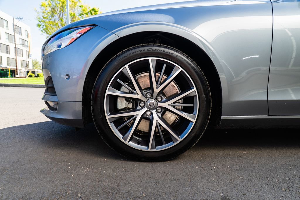 Used 2018 Volvo S90 T6 Momentum w/ Convenience Package image 7