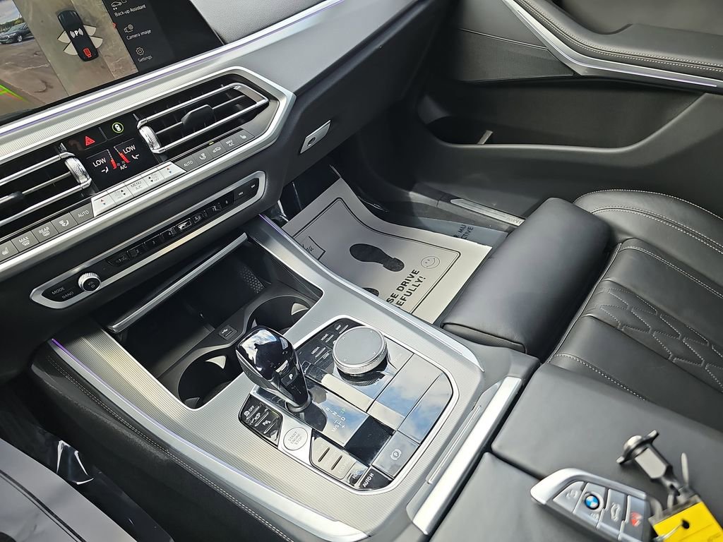 Used 2022 BMW X5 xDrive40i w/ Premium Package image 30