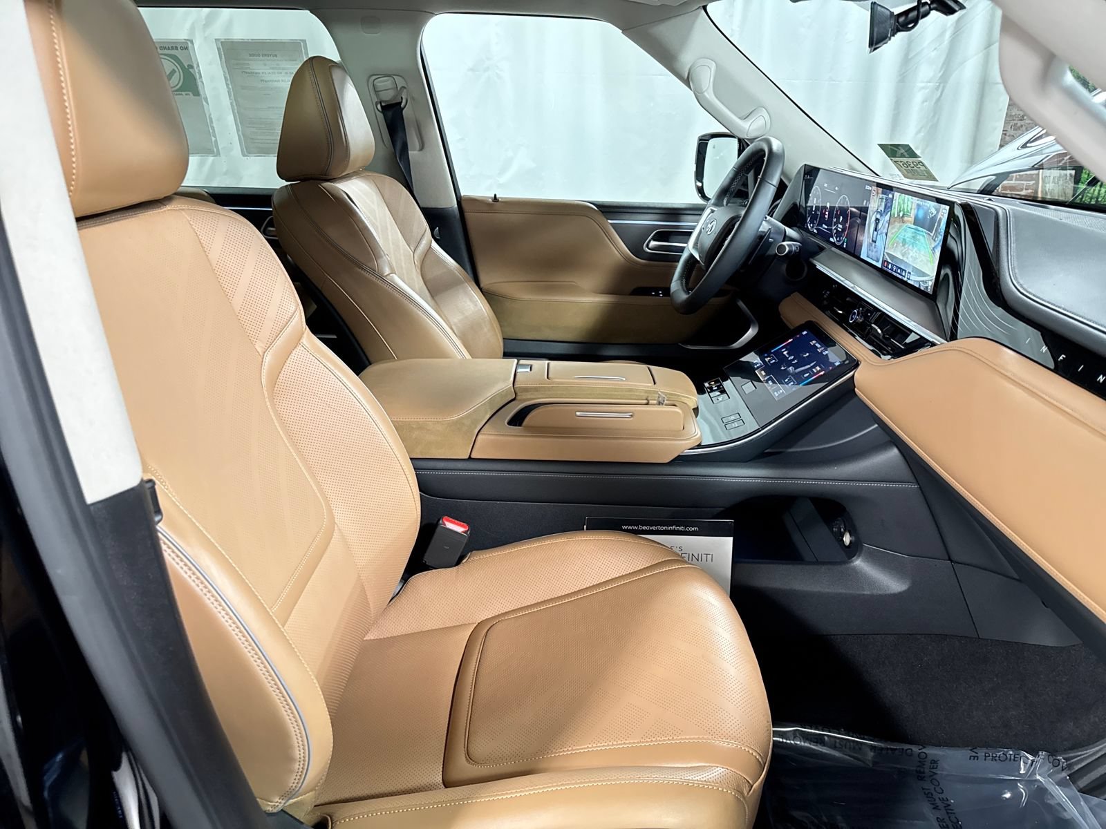 Certified 2025 INFINITI QX80 Luxe AWD/4WD image 31