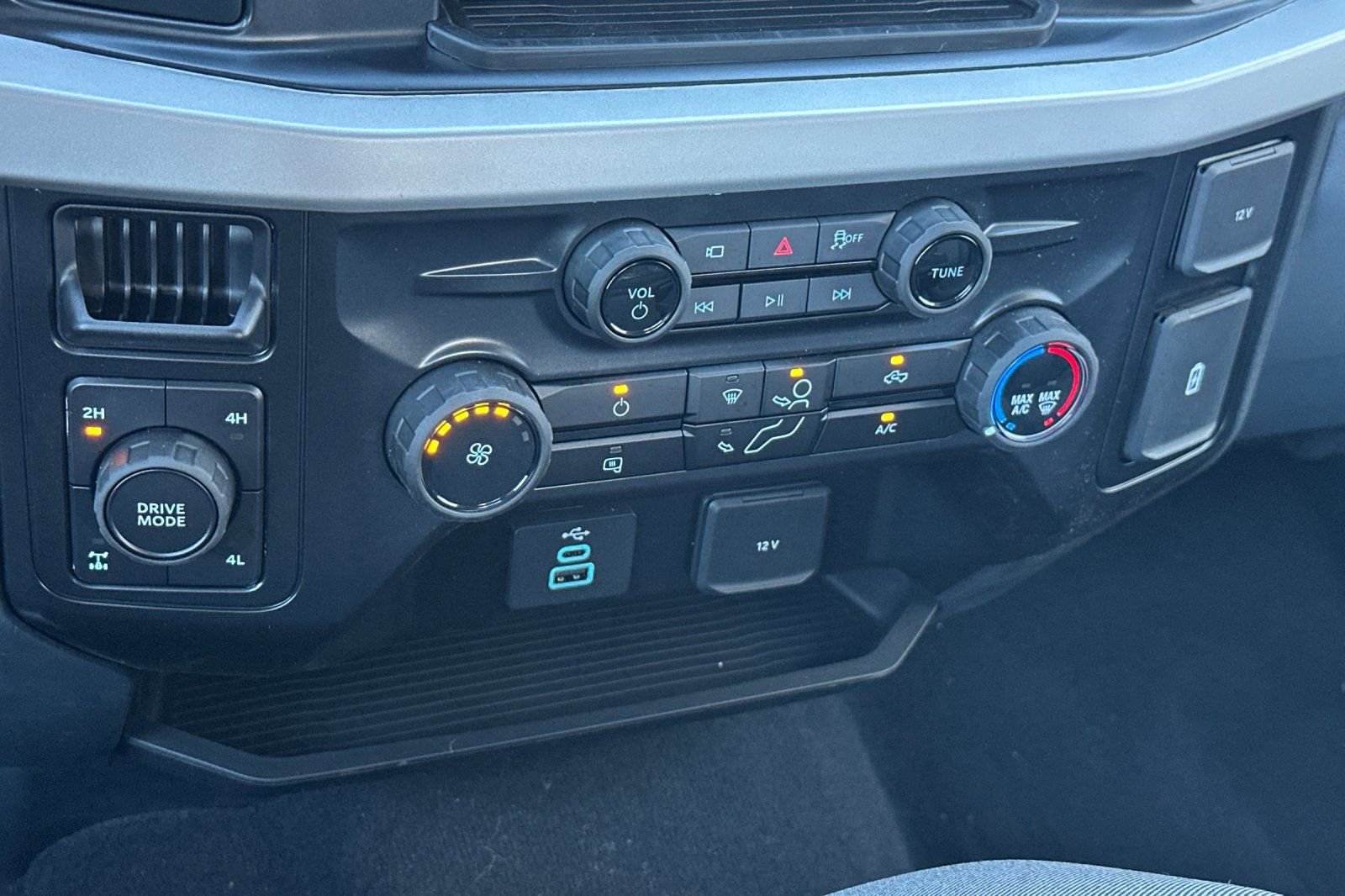 New 2026 Ford F250 XL w/ STX Appearance Package image 19