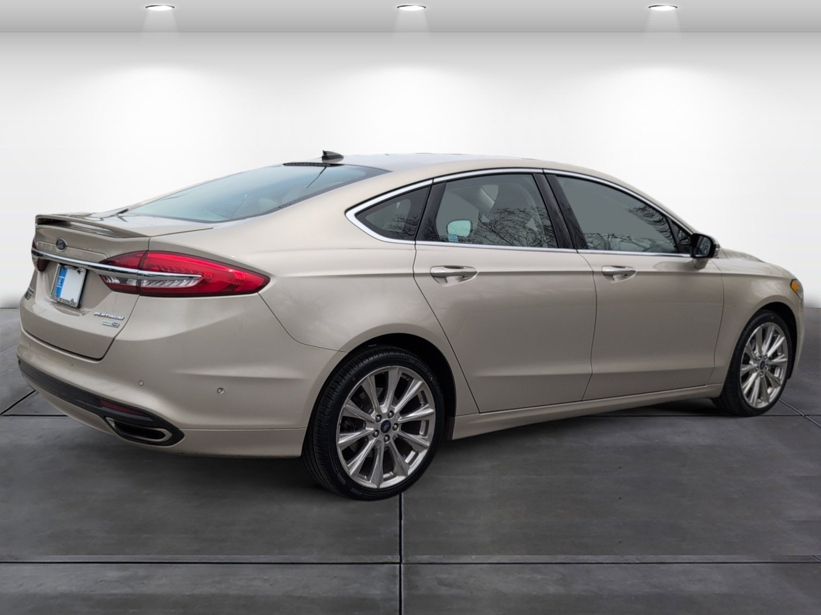 Used 2017 Ford Fusion Platinum AWD/4WD image 5