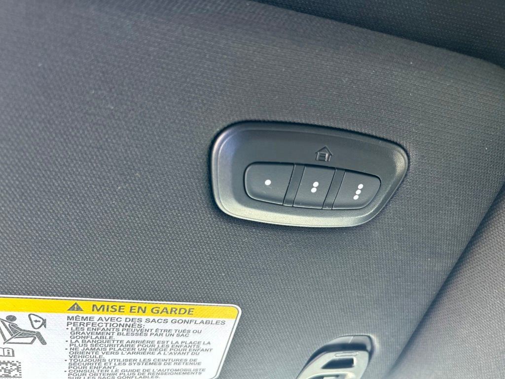 Used 2025 RAM 1500 Laramie AWD/4WD image 42