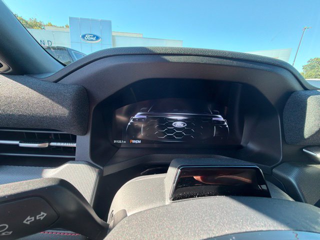 Used 2025 Ford Explorer ST w/ Sun And Sound Package AWD/4WD image 23