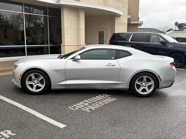 Used 2018 Chevrolet Camaro LT image 4