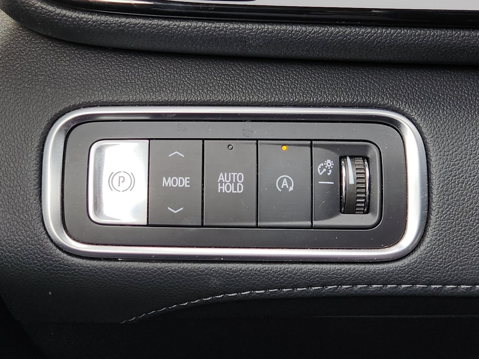 Certified 2025 Buick Enclave Sport Touring w/ Power Package FWD image 25