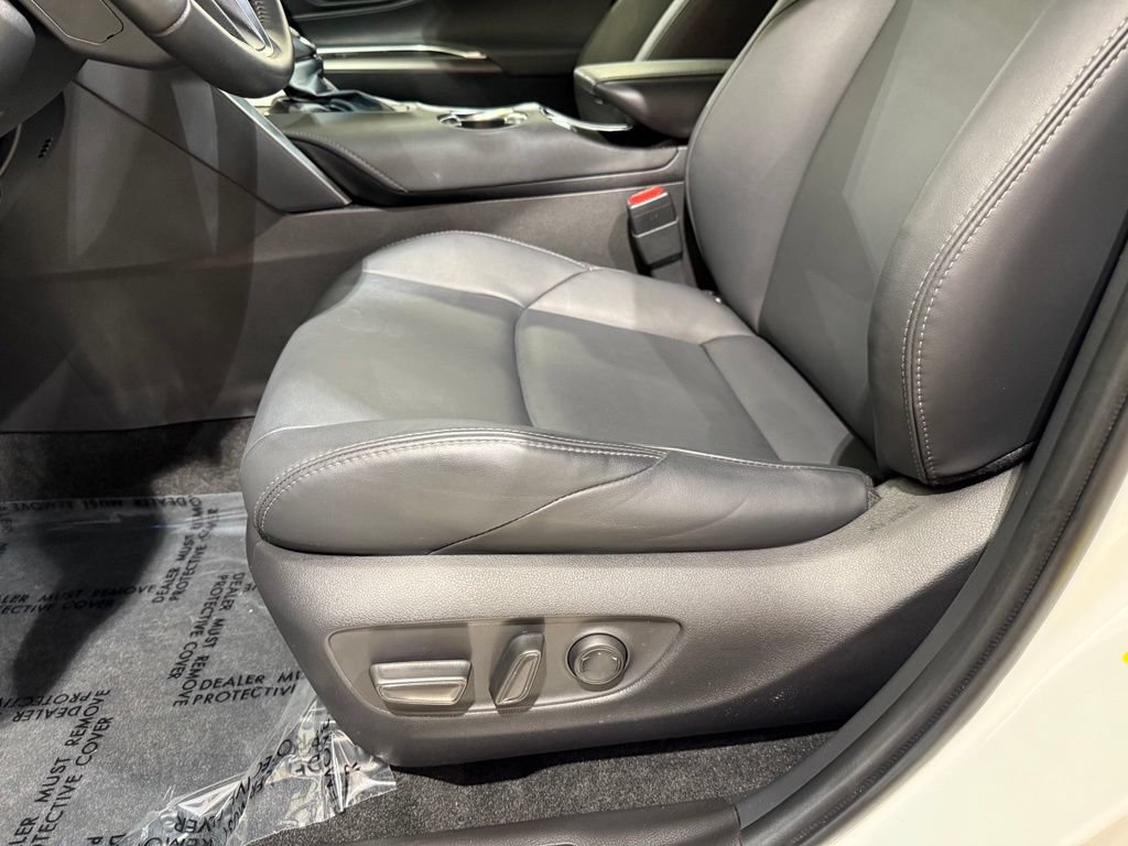 Certified 2024 Toyota Venza Nightshade AWD/4WD image 14