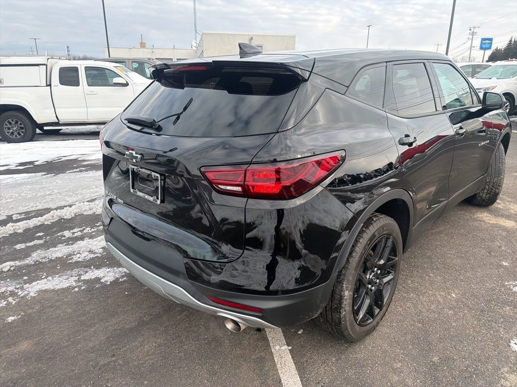 Used 2023 Chevrolet Blazer LT w/ Driver Confidence Package image 7