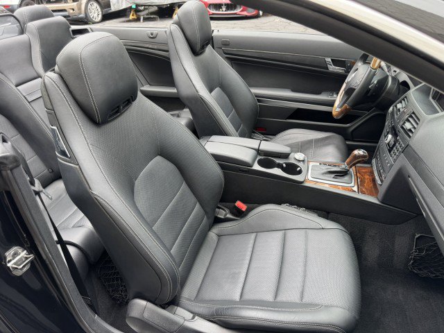Used 2011 Mercedes-Benz E 550 Cabriolet image 33