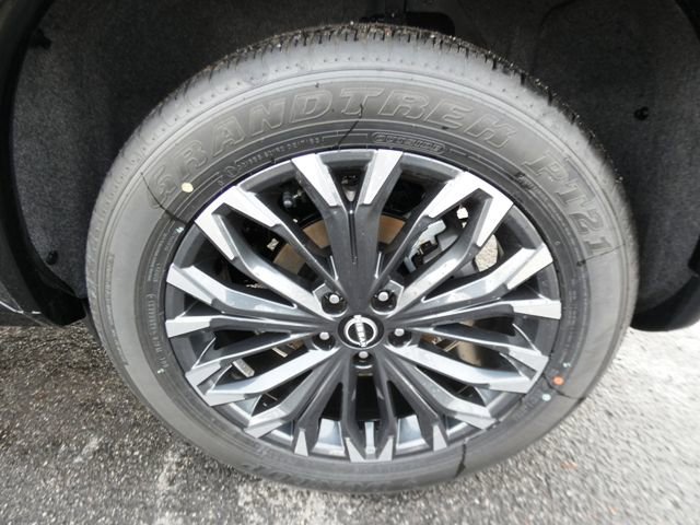 New 2026 Nissan Rogue Platinum w/ Tech Package AWD/4WD image 9