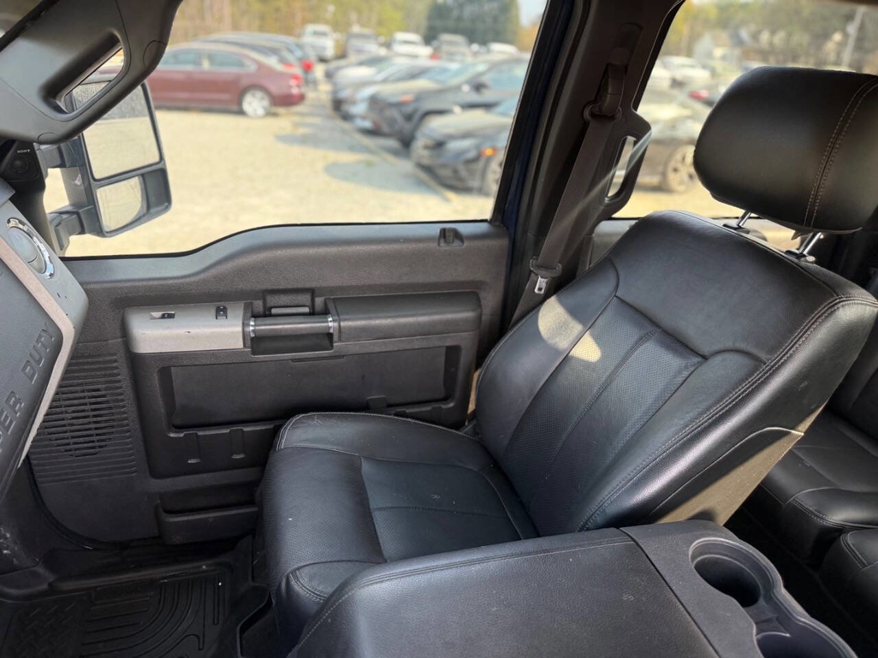 Used 2015 Ford F250 Lariat w/ Lariat Ultimate Package image 18