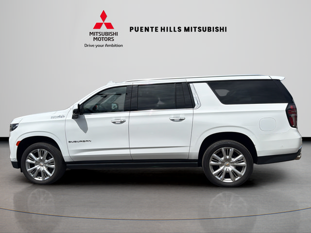 Used 2023 Chevrolet Suburban High Country w/ Advanced Technology Package AWD/4WD image 6