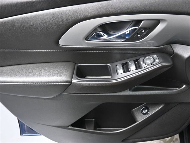 Used 2023 Chevrolet Traverse LT image 13