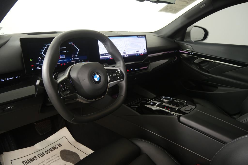 Used 2025 BMW 530i RWD image 10