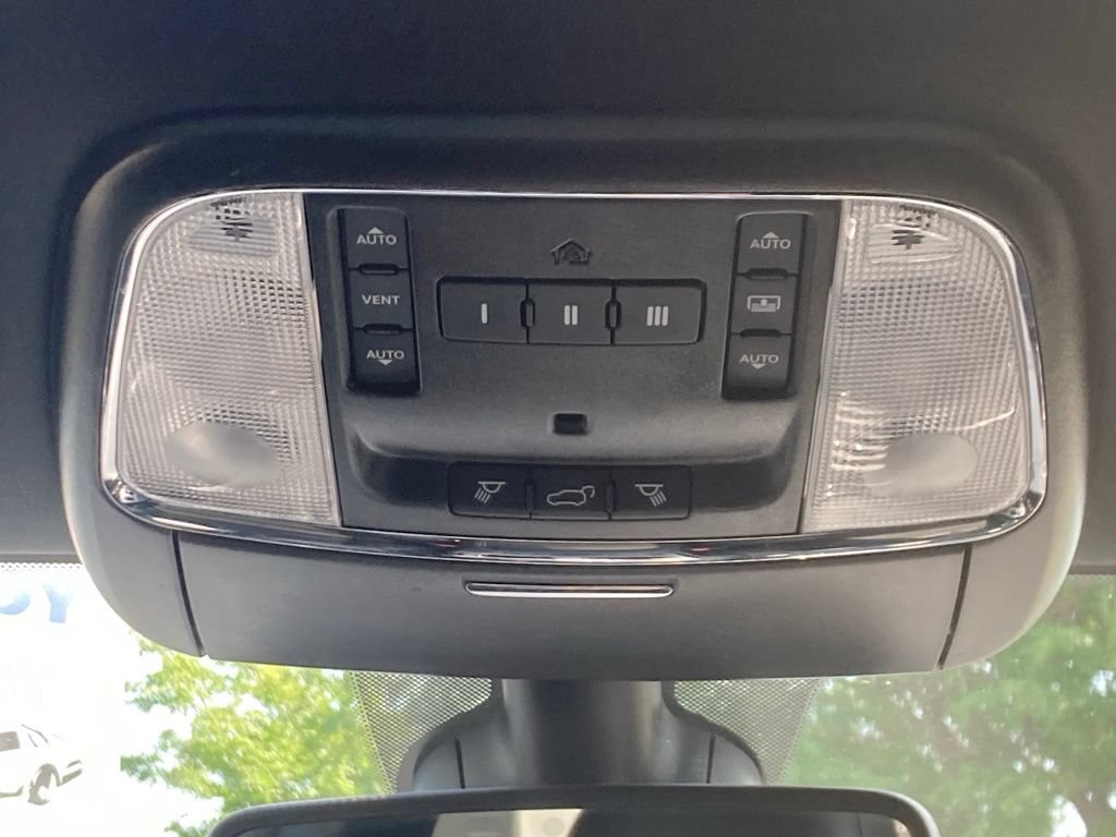 Used 2020 Jeep Grand Cherokee Limited X AWD/4WD image 11