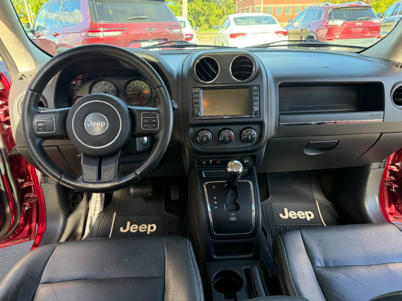 Used 2015 Jeep Patriot High Altitude AWD/4WD image 13