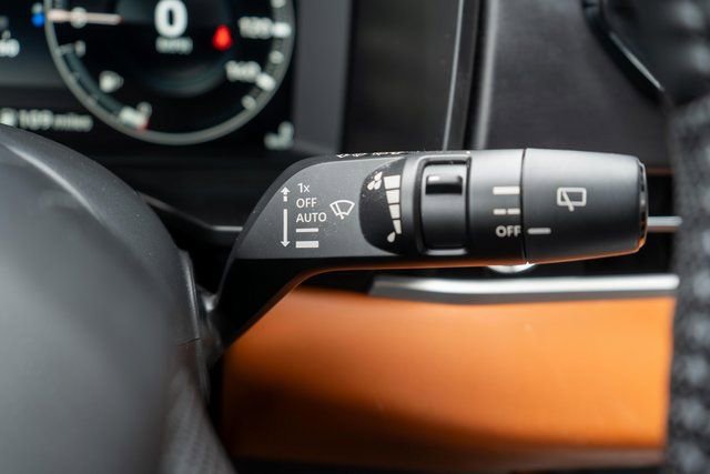 Used 2023 Mitsubishi Outlander AWD image 28