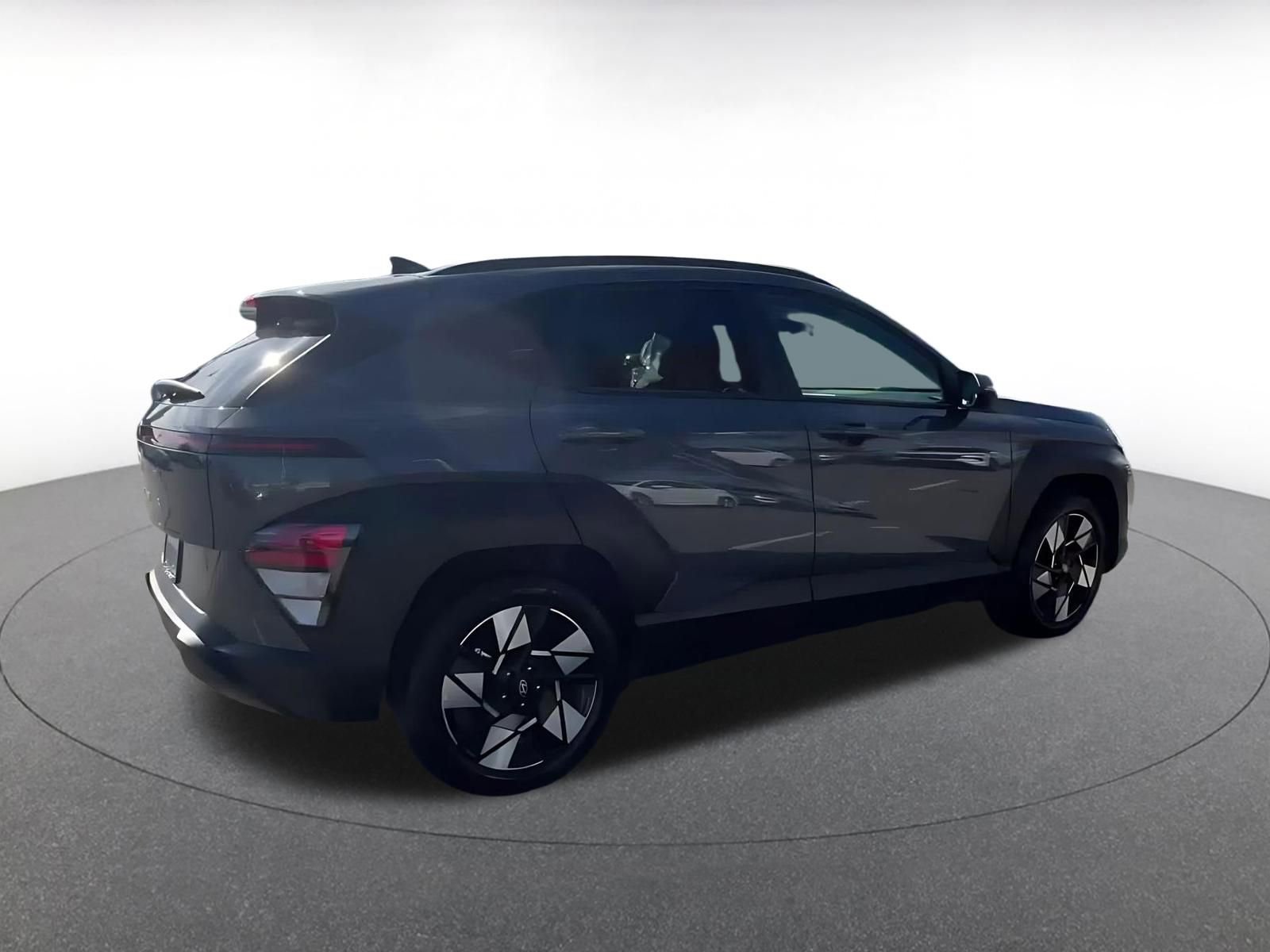 Used 2025 Hyundai Kona SEL FWD image 16
