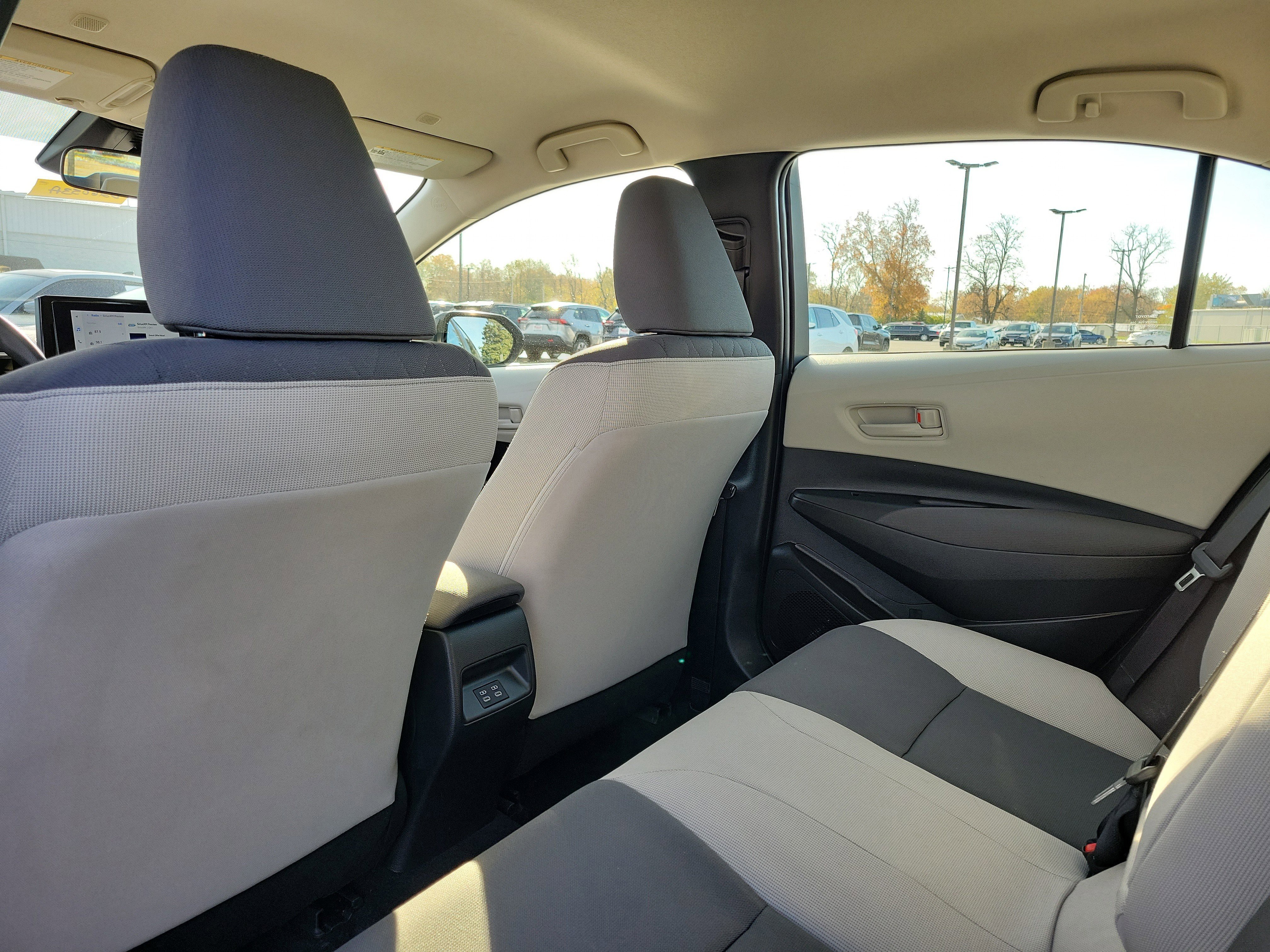 Used 2024 Toyota Corolla LE image 23