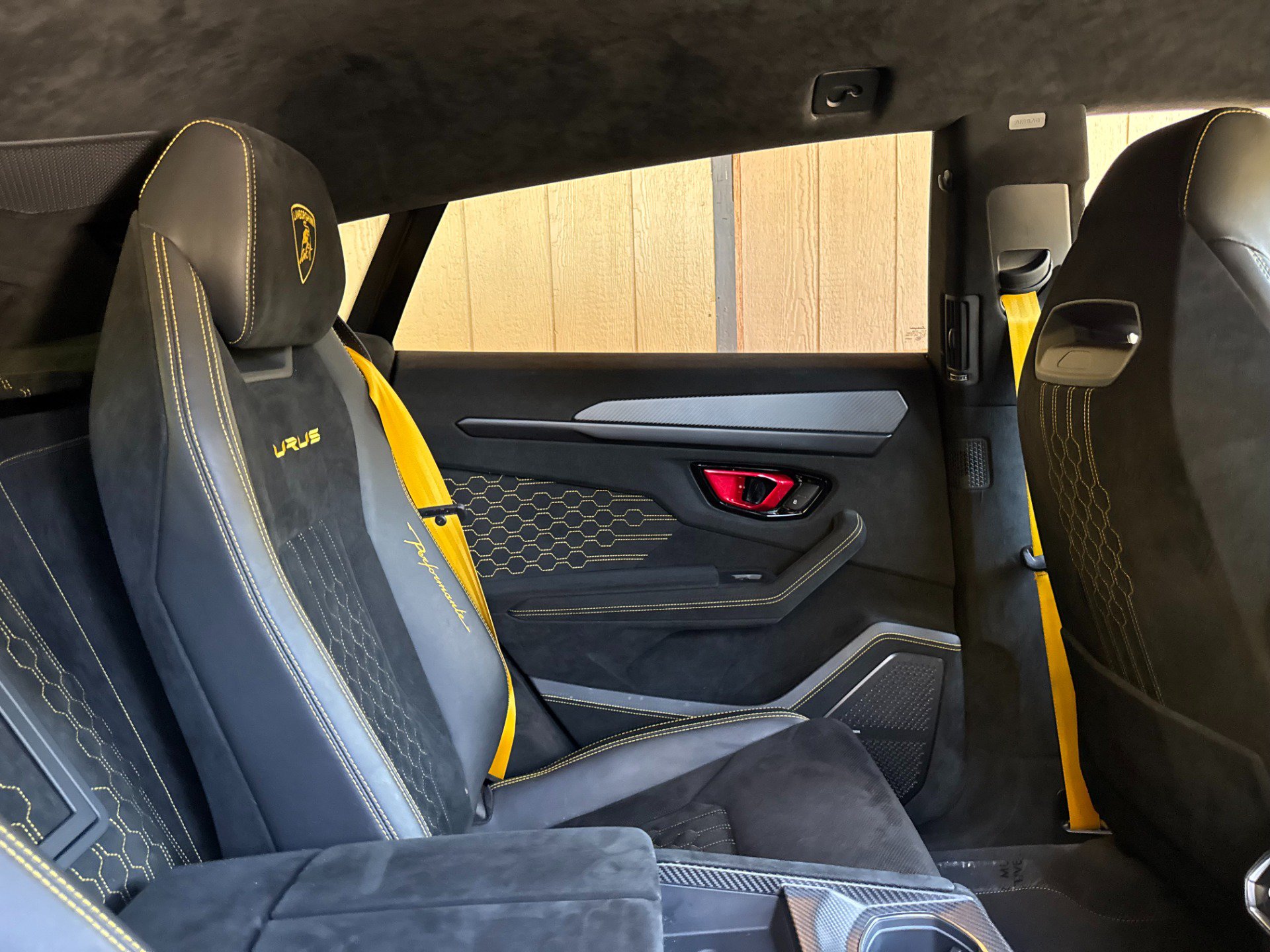 Used 2023 Lamborghini Urus Performante AWD/4WD image 50