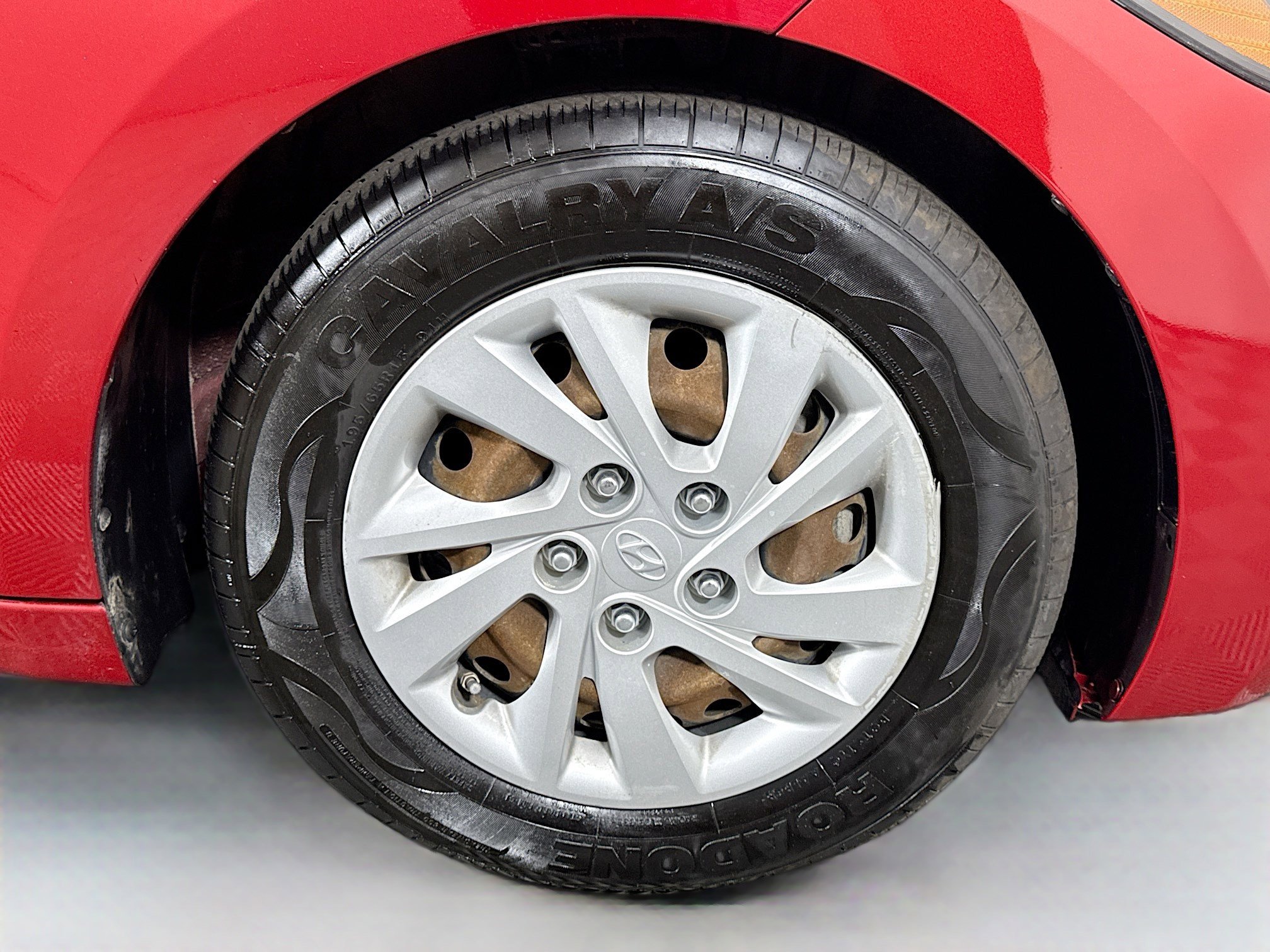 Used 2017 Hyundai Elantra SE image 30