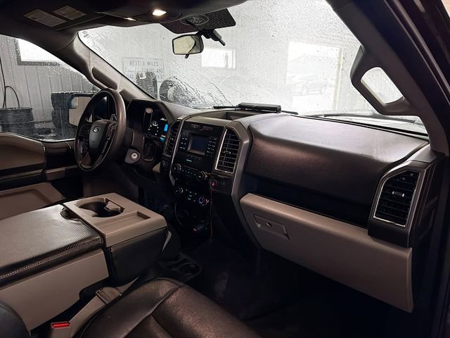 Used 2016 Ford F150 XLT image 12