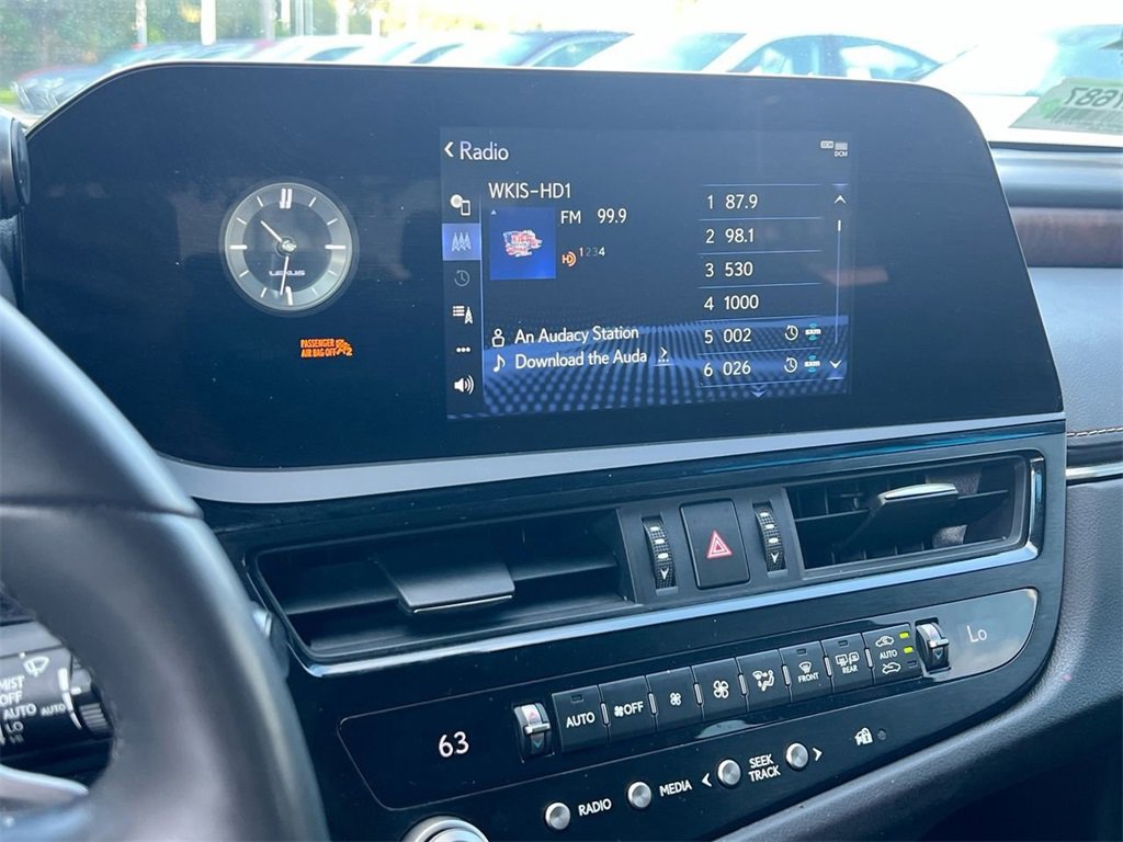 Certified 2022 Lexus ES 350 w/ Premium Package image 15