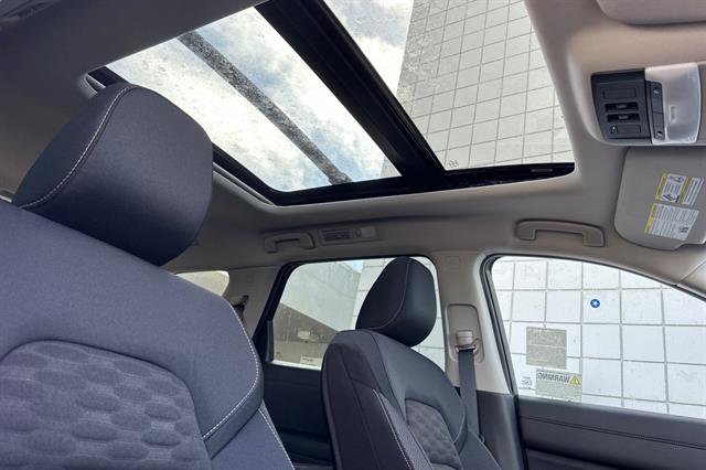 New 2025 Nissan Pathfinder SV w/ SV Premium Package image 18