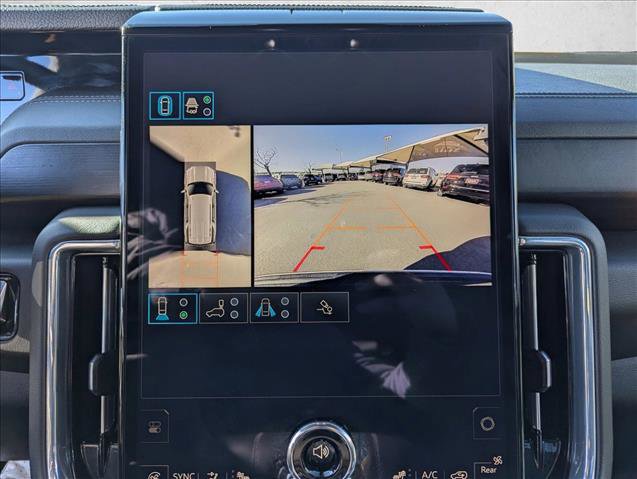 Used 2025 GMC Yukon Denali image 13