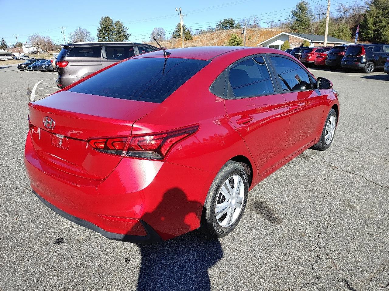 Used 2019 Hyundai Accent SE FWD image 5