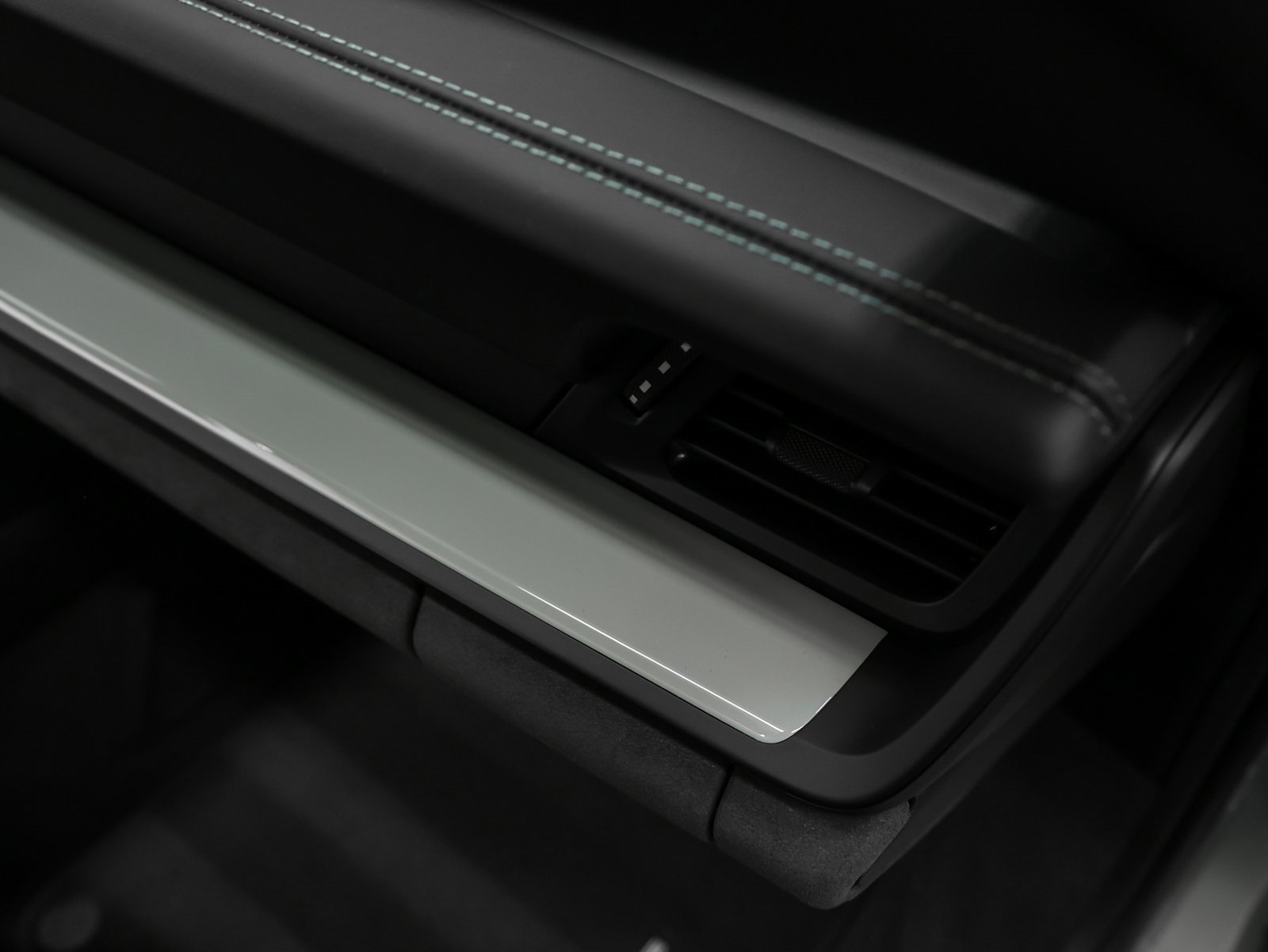 Used 2025 Porsche 911 Targa 4 GTS image 40