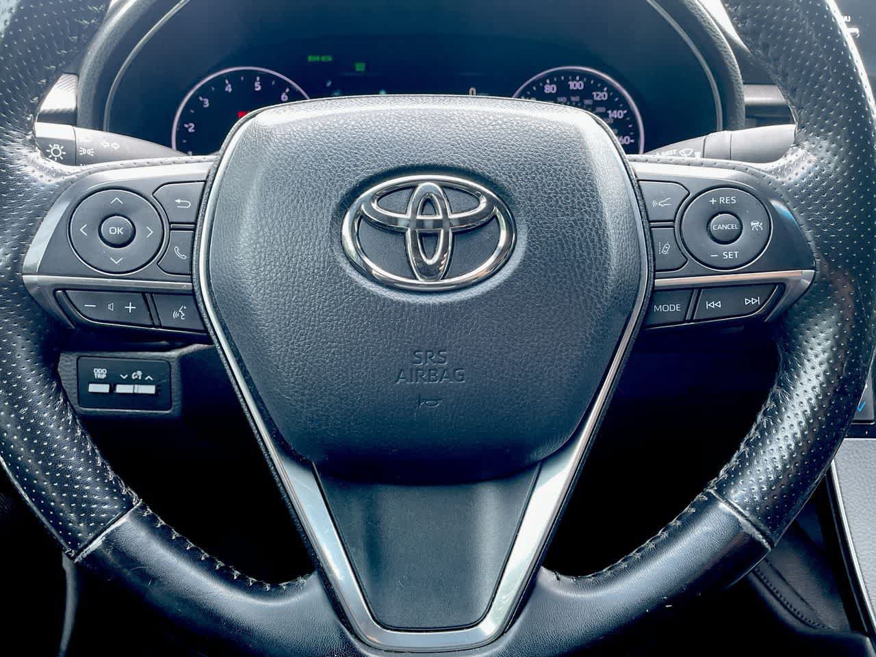 Used 2019 Toyota Avalon Touring FWD image 10