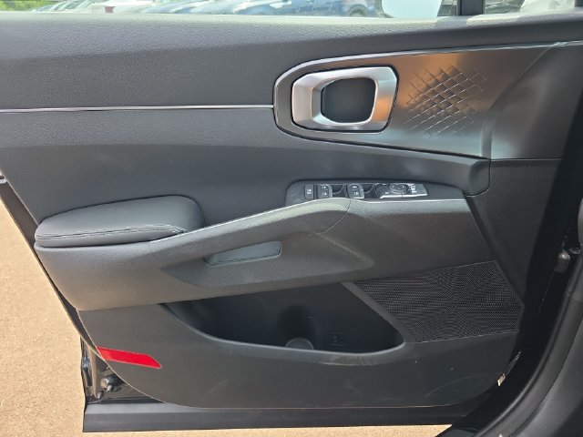 New 2026 Kia Sorento LX FWD image 9