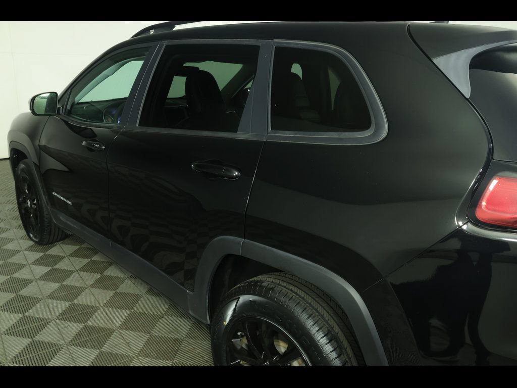 Used 2022 Jeep Cherokee Latitude Lux AWD/4WD image 18