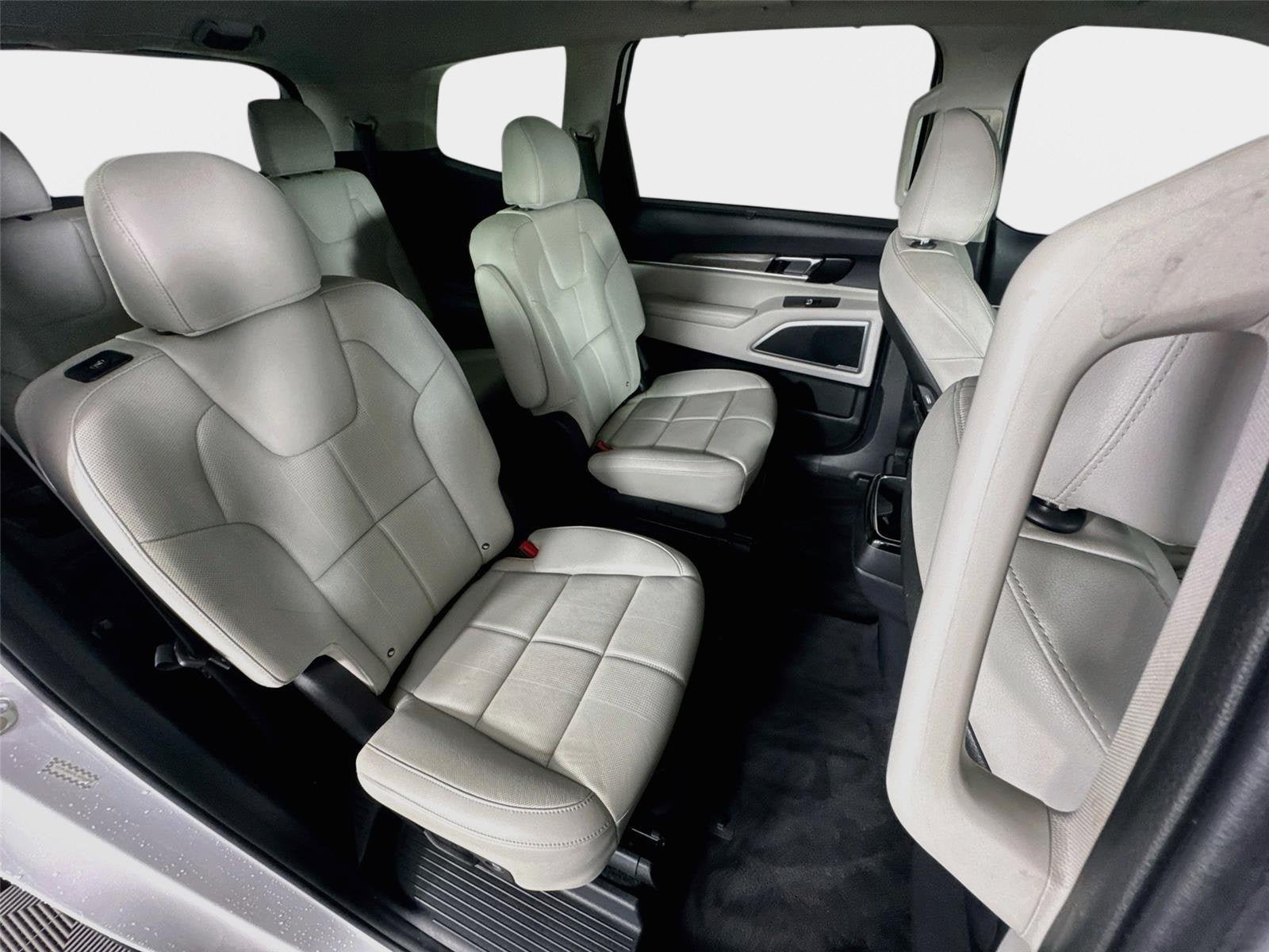 Used 2020 Kia Telluride EX w/ EX Premium Package FWD image 30