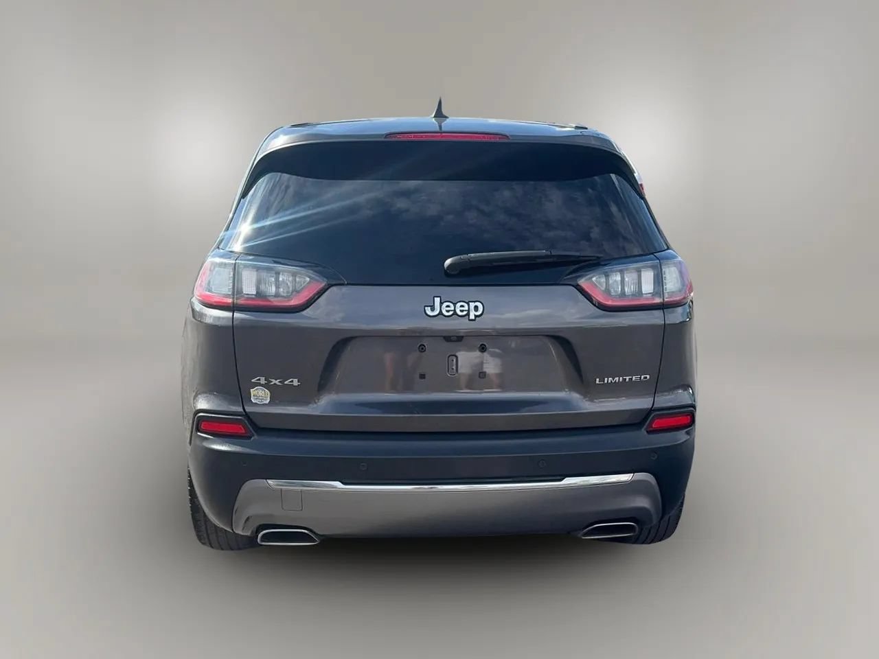 Used 2019 Jeep Cherokee Limited w/ Luxury Group AWD/4WD image 5