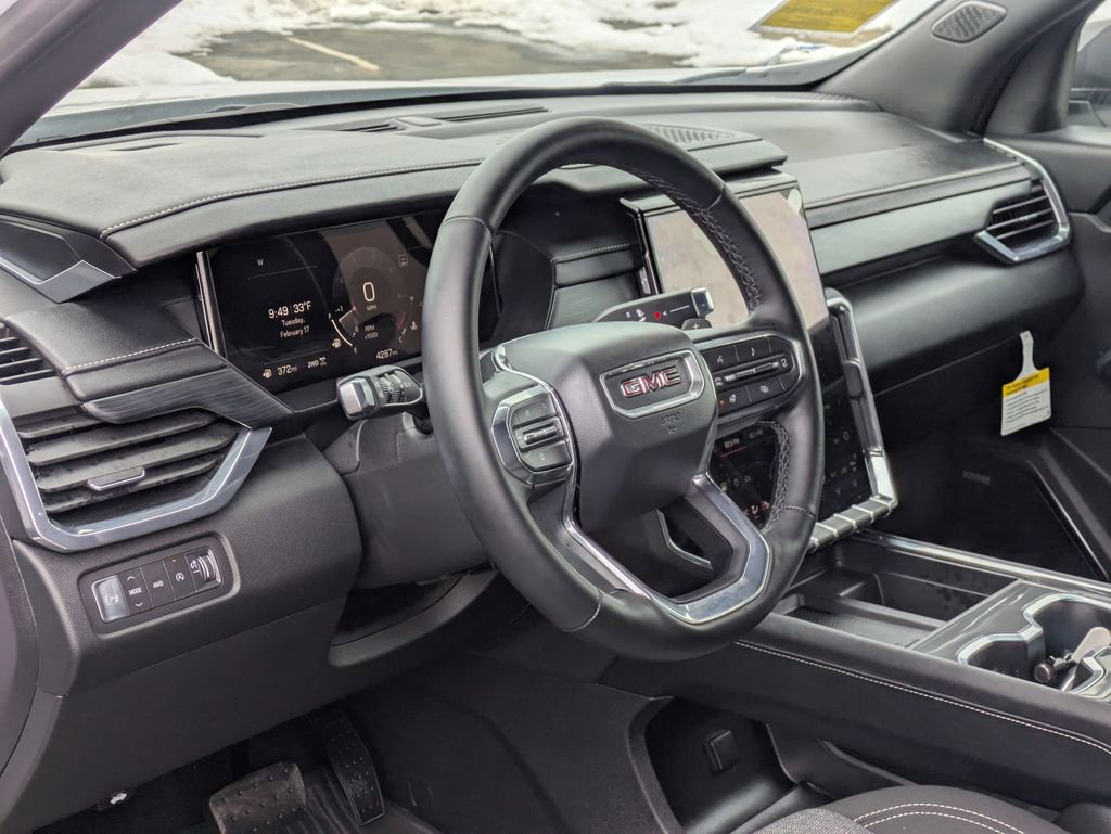 Used 2025 GMC Acadia Elevation w/ Black Edition image 11