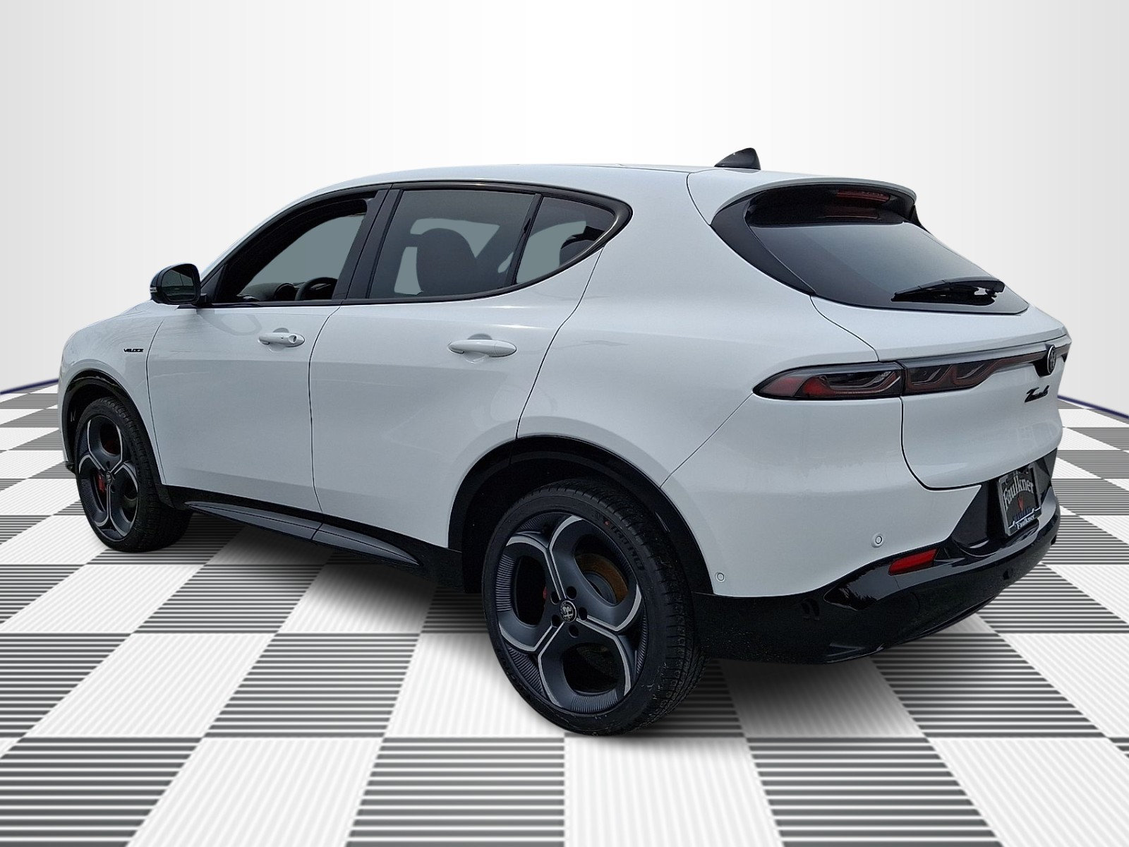 New 2026 Alfa Romeo Tonale w/ Quick Order Package 23H Volce AWD/4WD image 7