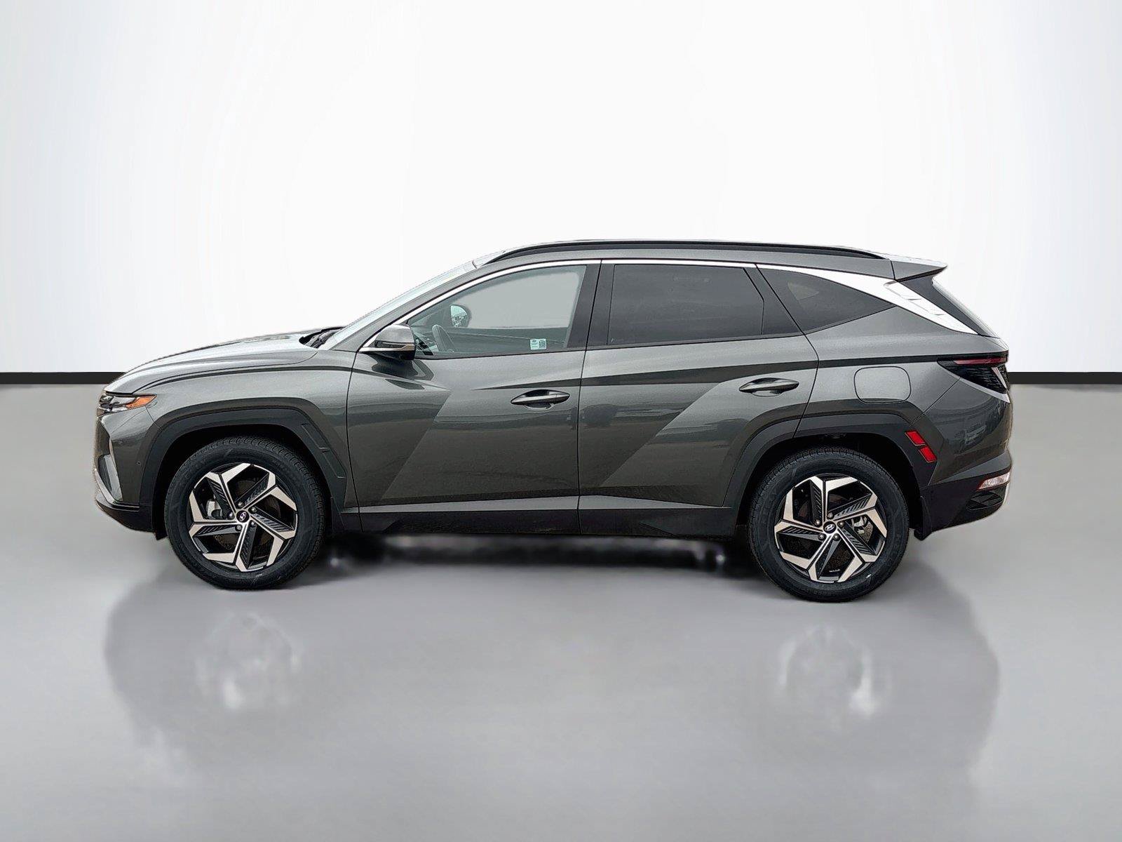 Certified 2024 Hyundai Tucson Limited AWD/4WD image 8