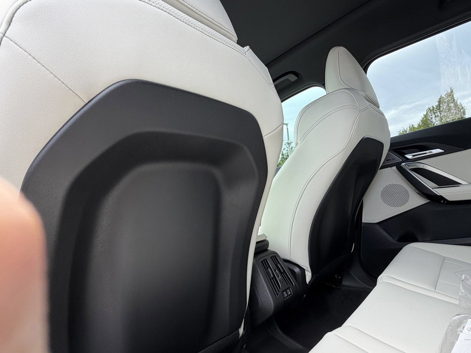 New 2026 BMW X1 xDrive28i w/ Technology Package AWD/4WD image 19