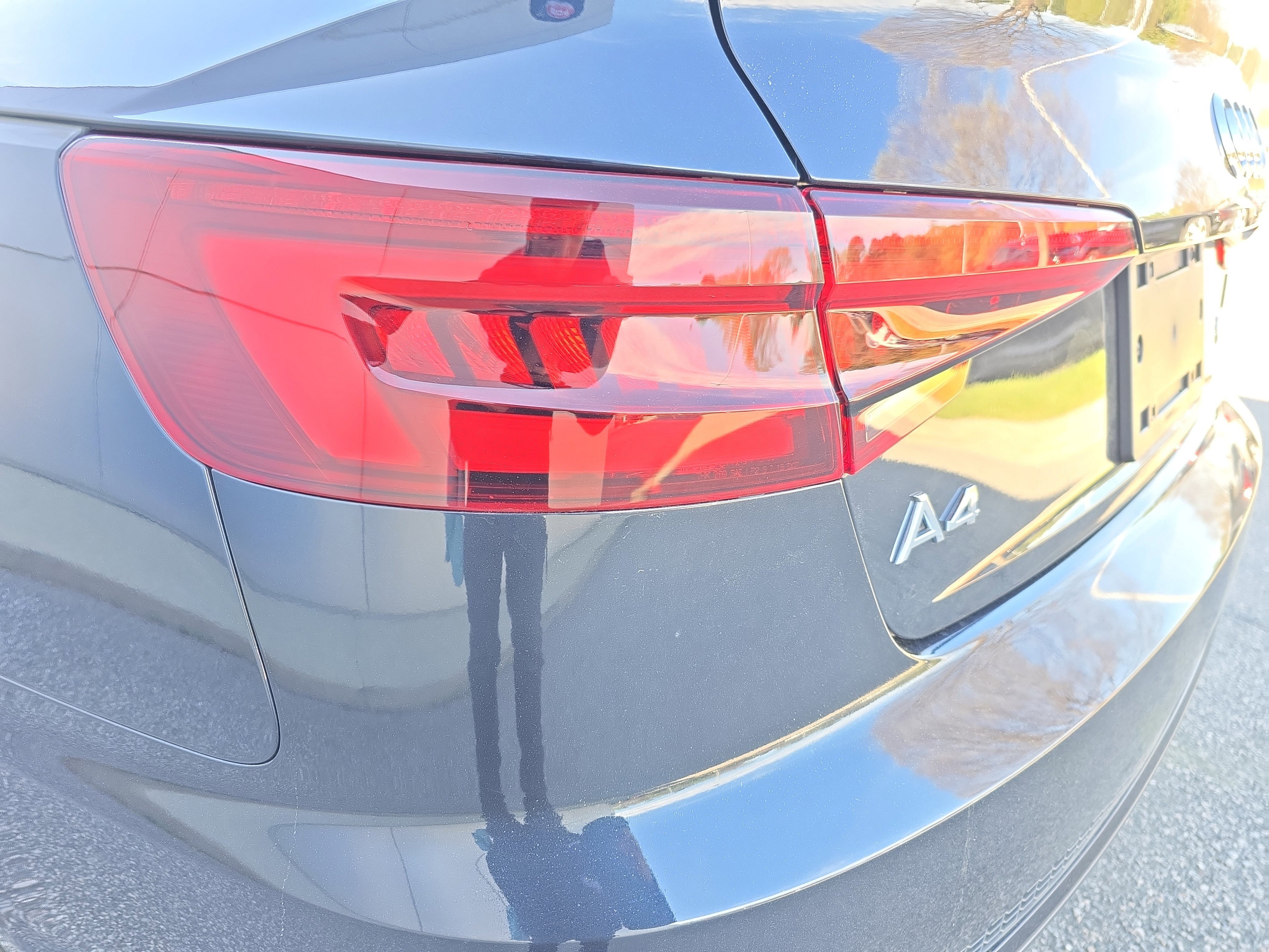 Used 2018 Audi A4 2.0T Premium image 33