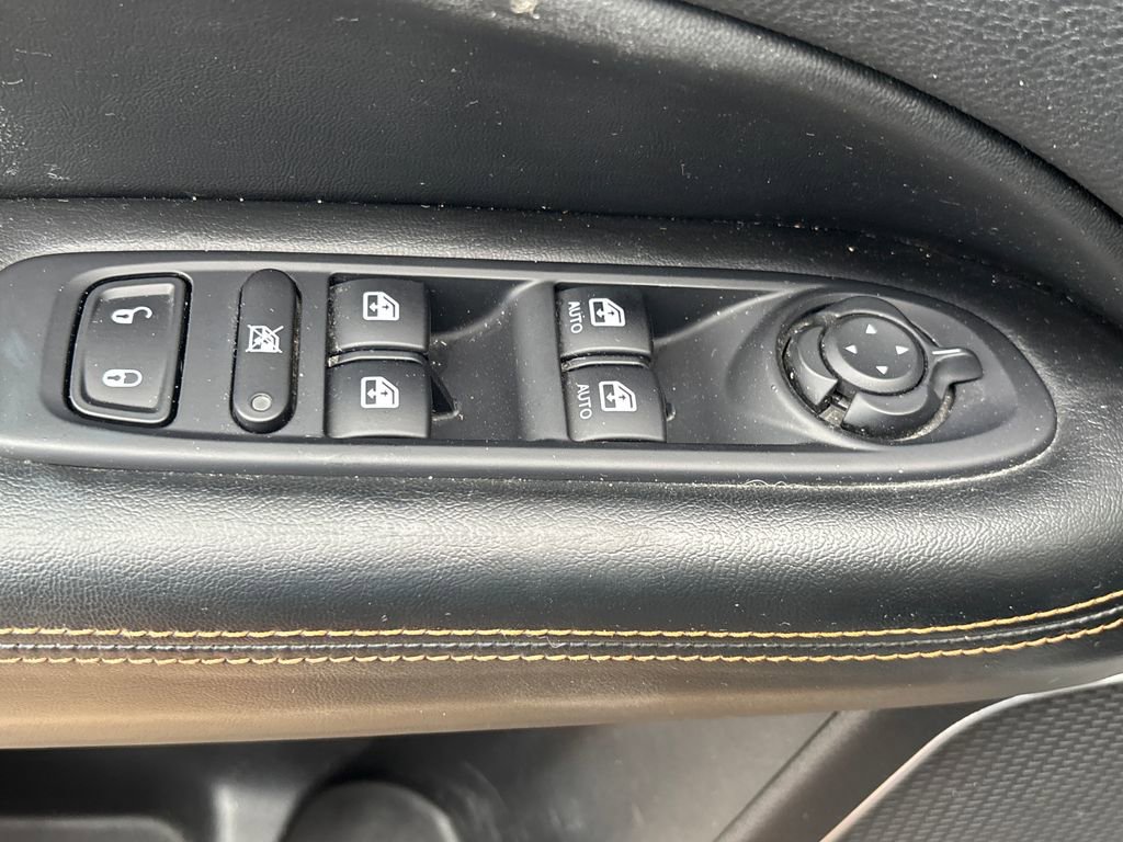 Used 2019 Jeep Compass Limited FWD image 6