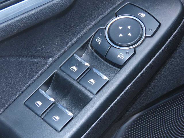 Certified 2025 Ford Escape Platinum image 10