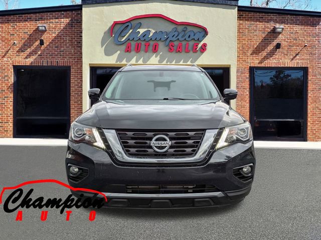 Used 2017 Nissan Pathfinder Platinum image 7