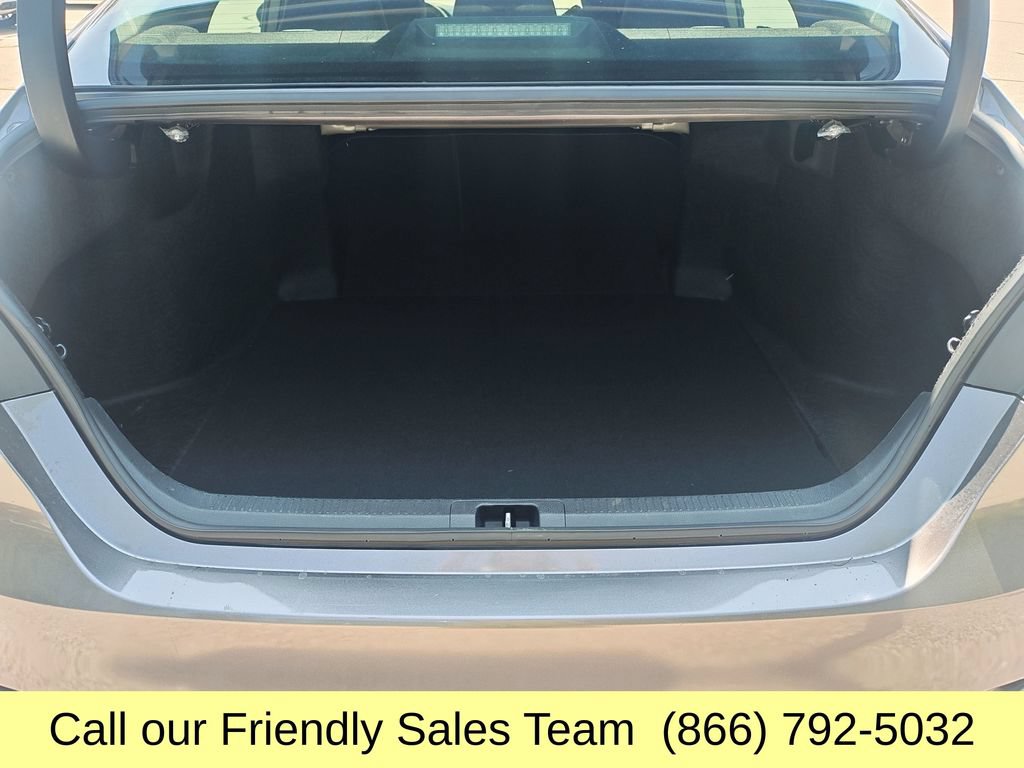 Certified 2023 Toyota Camry LE FWD image 22