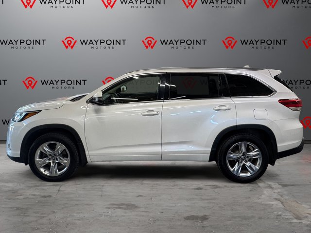 Used 2018 Toyota Highlander Limited AWD/4WD image 9