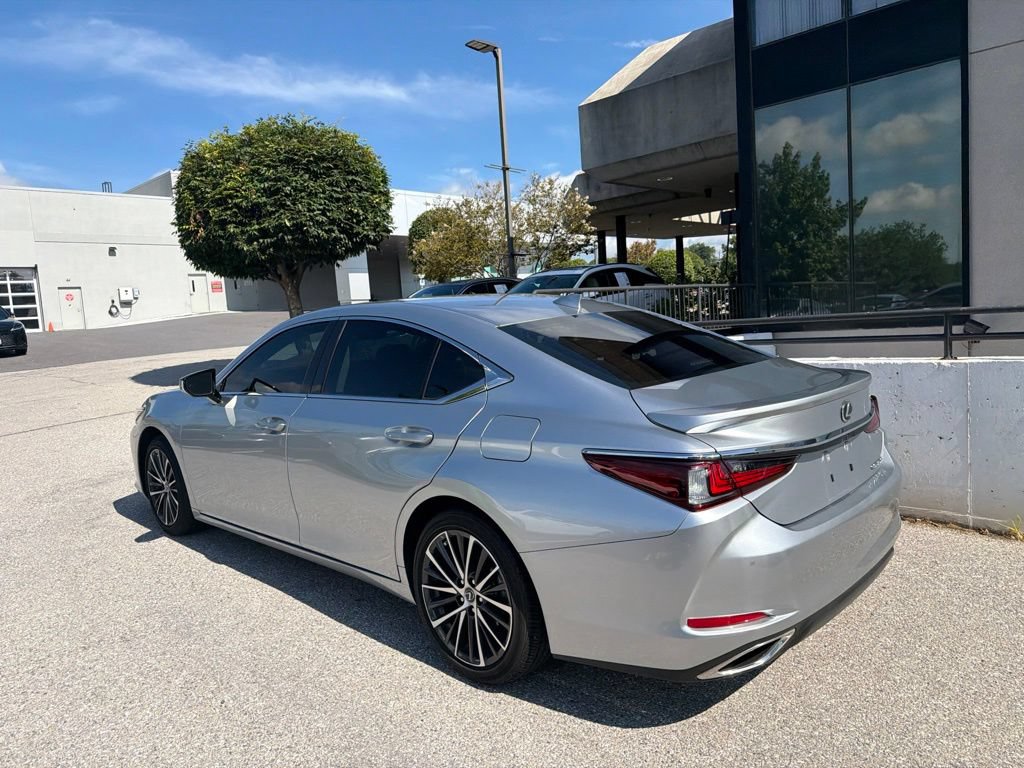 Certified 2025 Lexus ES 350 w/ Premium Package FWD image 18