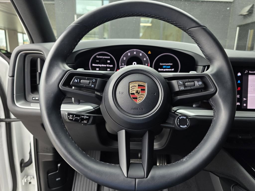 Certified 2024 Porsche Cayenne S image 23